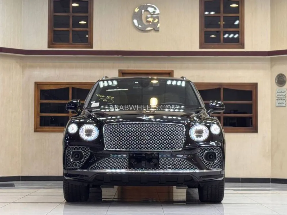 Bentley Bentayga 2022 for Sale in Dubai Image-2