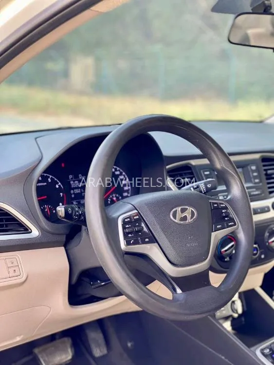 Hyundai Accent 2019 for Sale in Sharjah Image-6