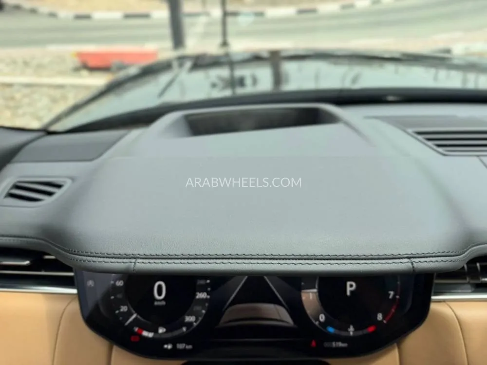 لاند روفر رينج روفر 2025 for Sale in دبي Image-15