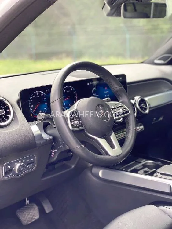 Mercedes Benz GLB 2021 for Sale in Sharjah Image-5