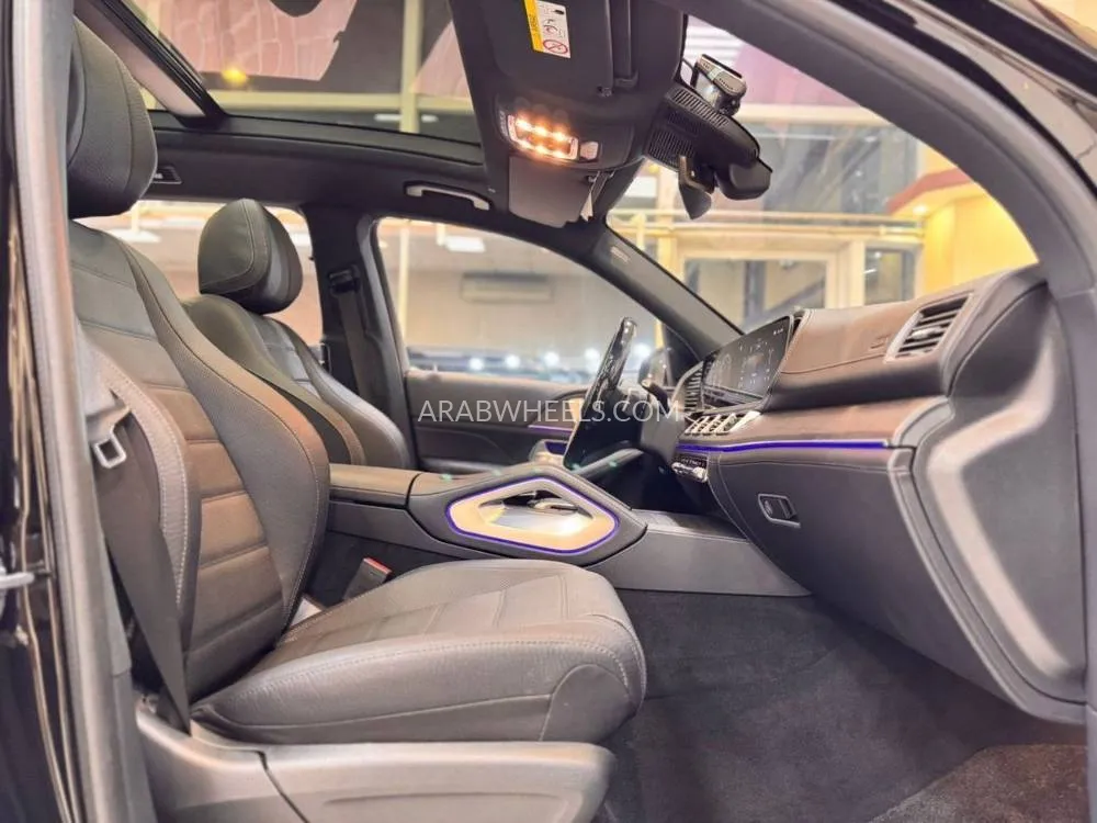 مرسيدس بنز GLS 2024 for Sale in دبي Image-18