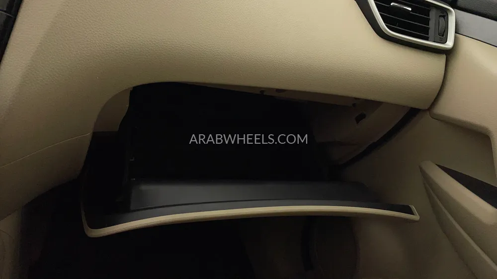 Nissan X-Trail 2017 for Sale in Dubai Image-29