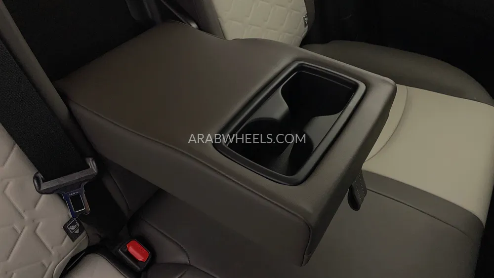 Toyota Rav4 2021 for Sale in Dubai Image-42