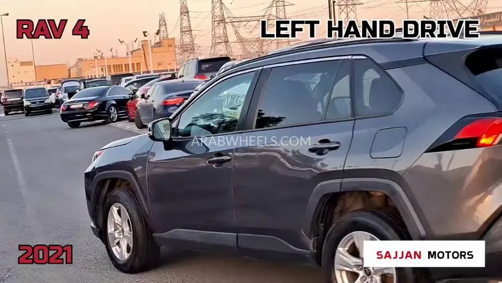 Toyota Rav4 2021 for Sale in Dubai Image-24