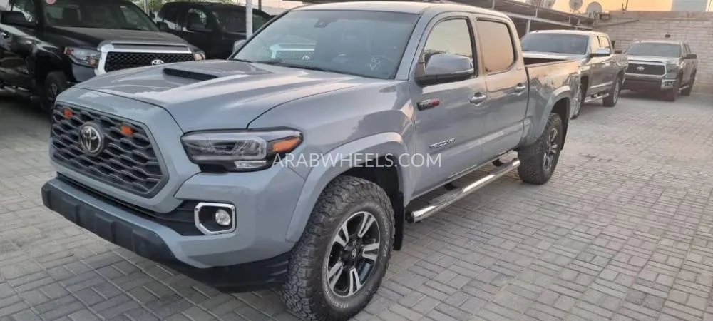 Toyota Tacoma 2020 for Sale in Ajman Image-2
