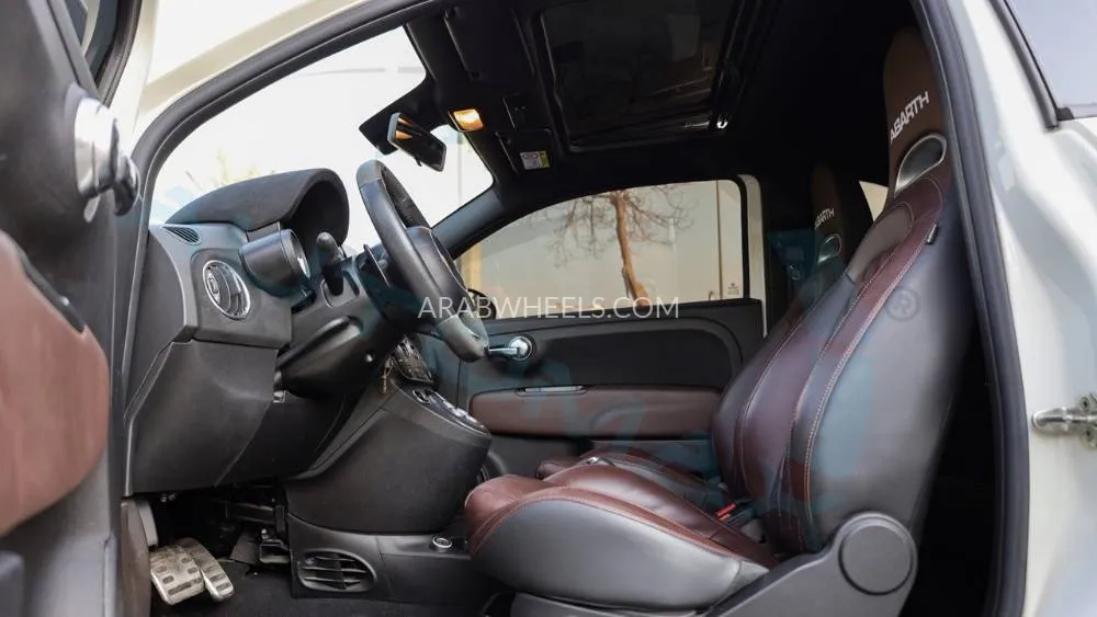 Abarth 695 2023 for Sale in Dubai Image-8