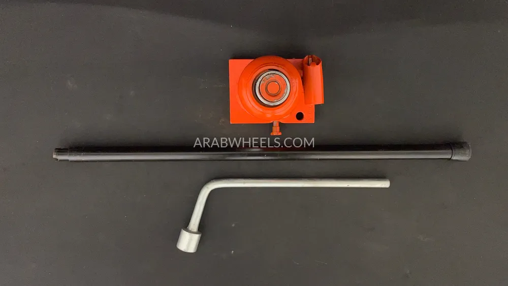 ميتسوبيشي باجيرو 2017 for Sale in دبي Image-30