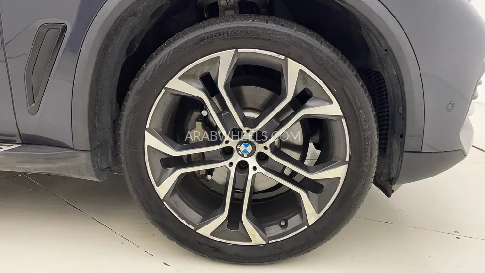 BMW X5 2020 for Sale in Dubai Image-10