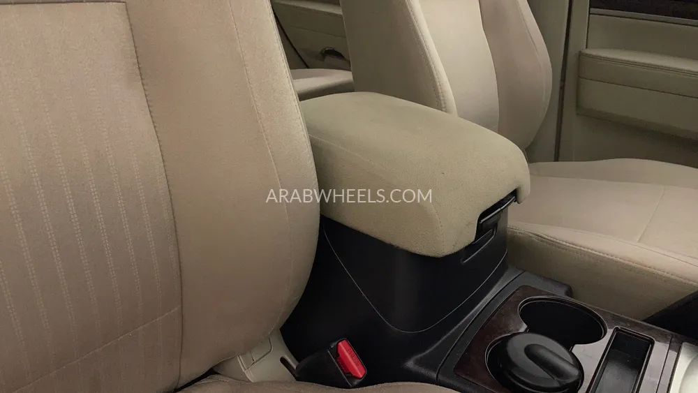 Mitsubishi Pajero 2017 for Sale in Dubai Image-35