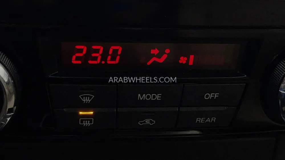 Mitsubishi Pajero 2017 for Sale in Dubai Image-40