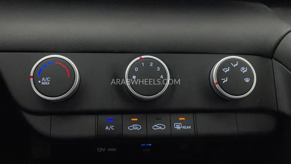 هيونداي إلنترا 2025 for Sale in دبي Image-40