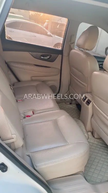 نيسان إكس تريل 2016 for Sale in أبو ظبي Image-3