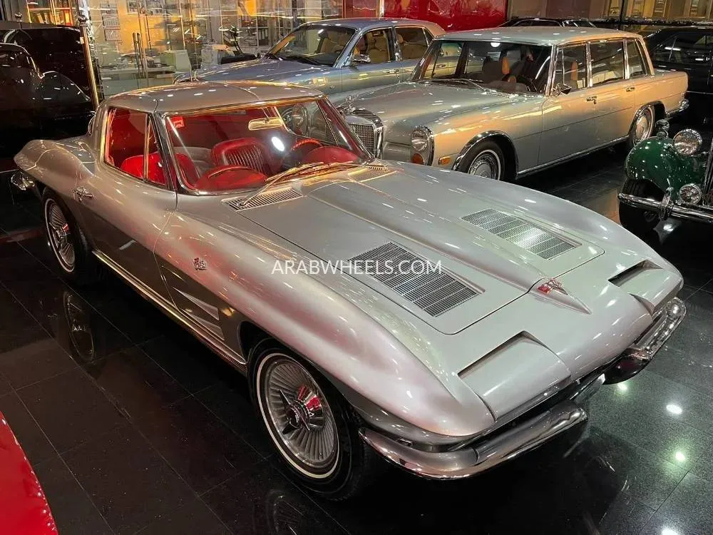 Chevrolet Corvette 1963 for Sale in Dubai Image-2