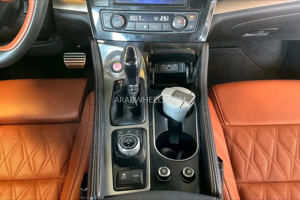 Nissan Maxima 2022 for Sale in Sharjah Image-24