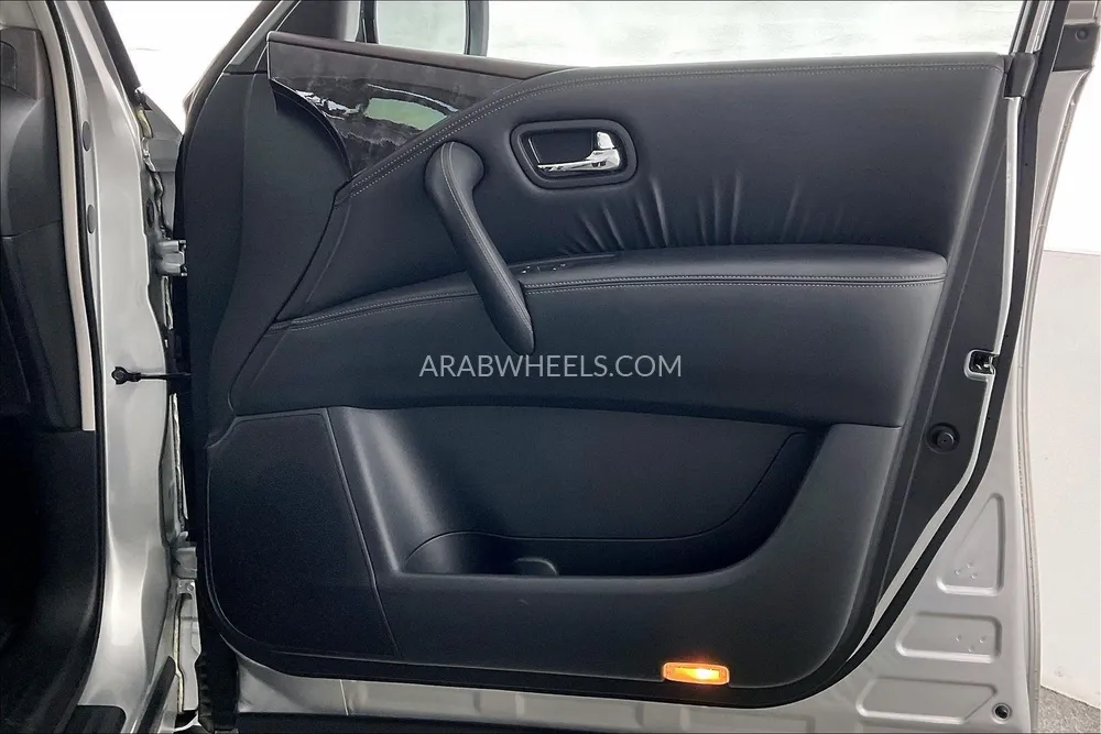 نيسان باترول 2024 for Sale in دبي Image-26