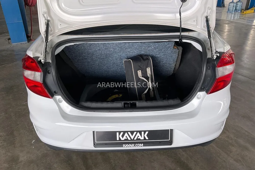 Ford Figo 2019 for Sale in Sharjah Image-15