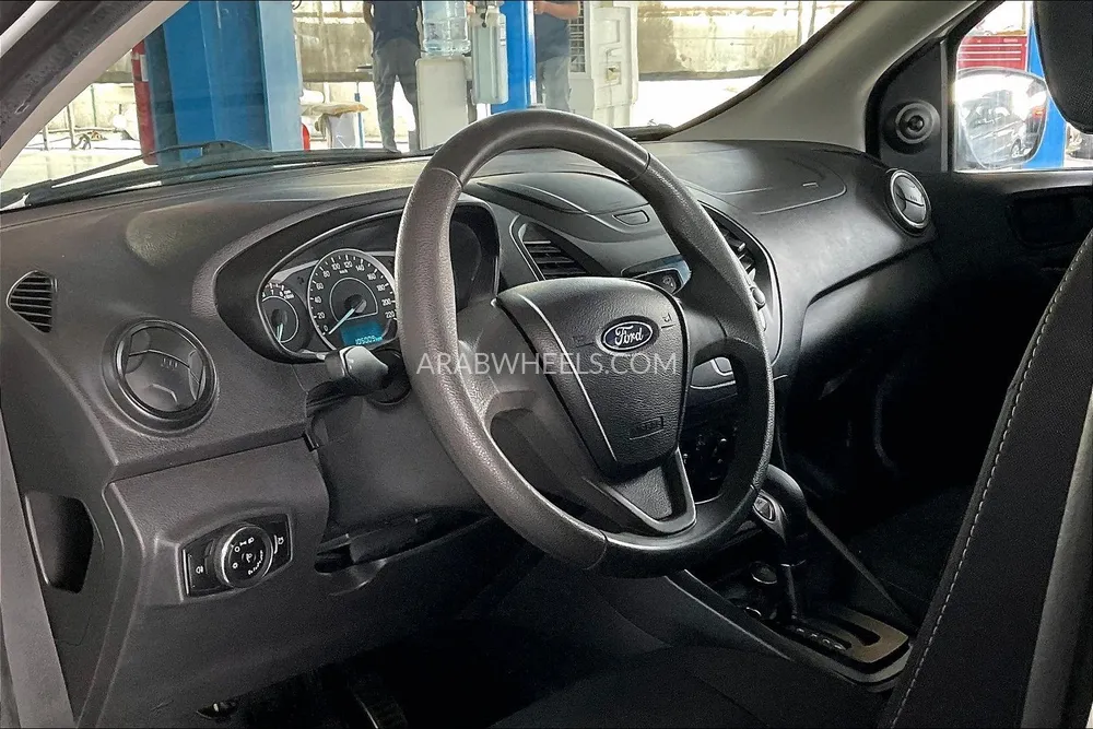Ford Figo 2019 for Sale in Sharjah Image-25