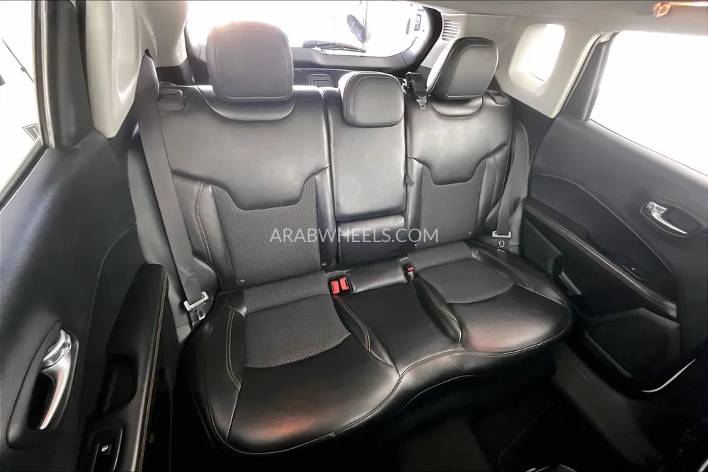 جيب كومباس 2019 for Sale in الشارقة Image-29