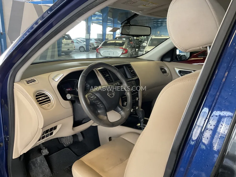 Nissan Pathfinder 2018 for Sale in Sharjah Image-8