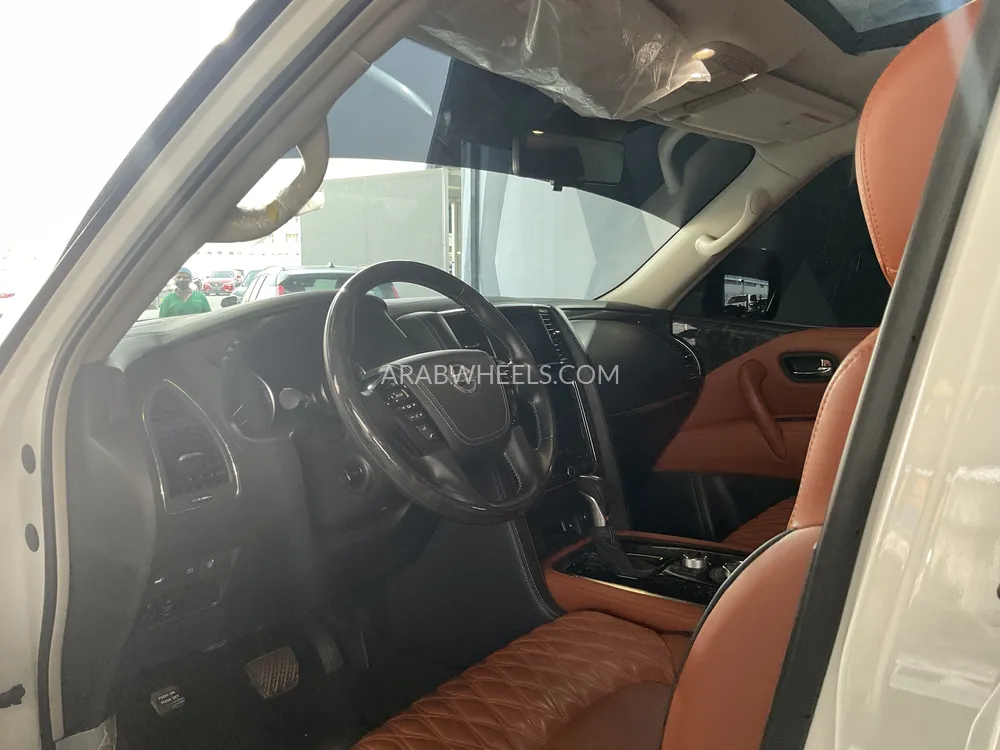 Nissan Patrol 2021 for Sale in Sharjah Image-7
