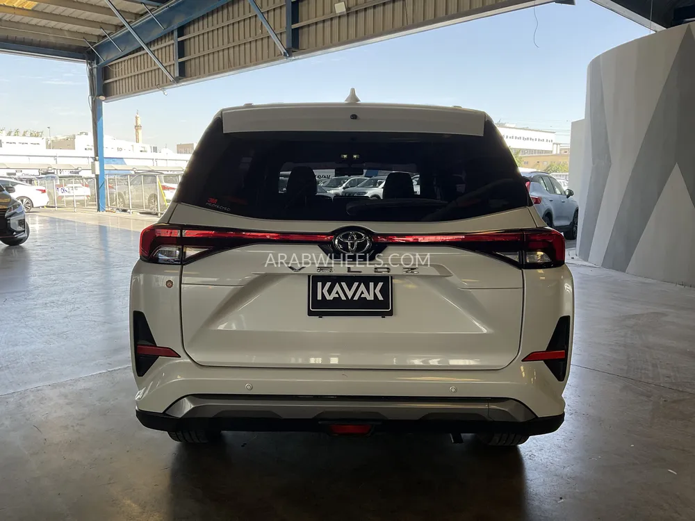 Toyota Veloz 2024 for Sale in Sharjah Image-5