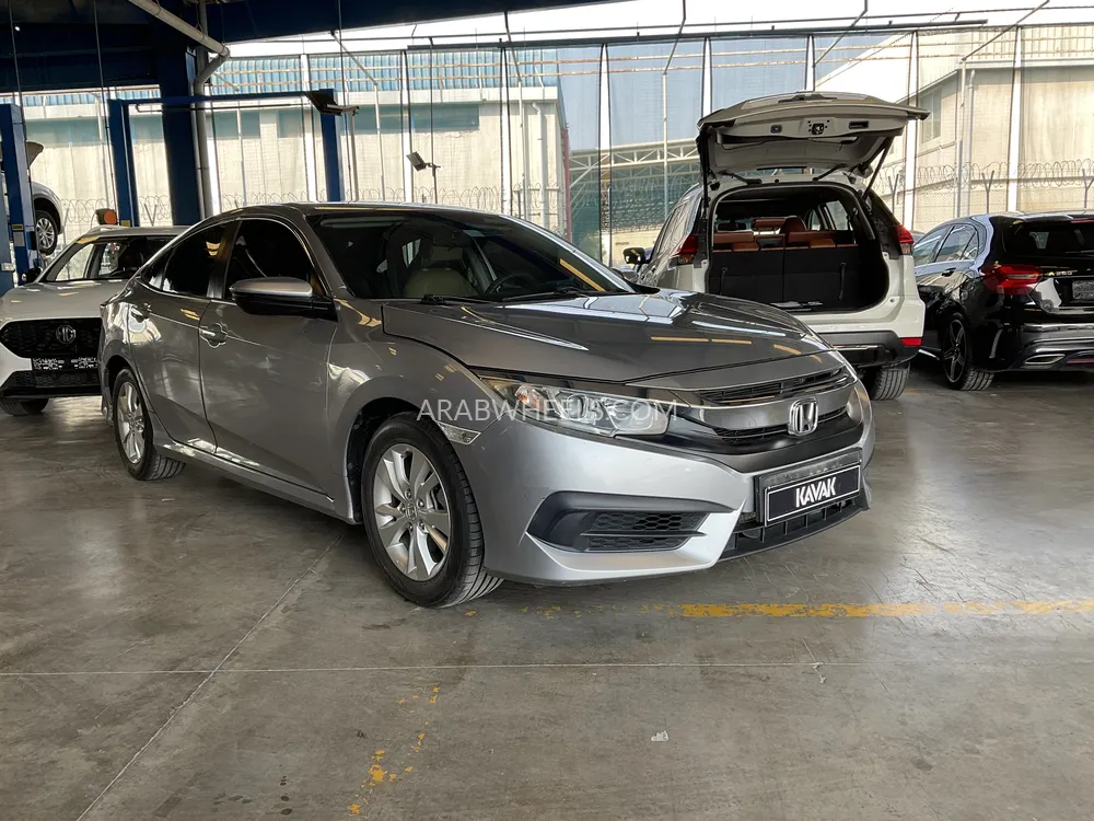 Honda Civic 2019 for Sale in Sharjah Image-3