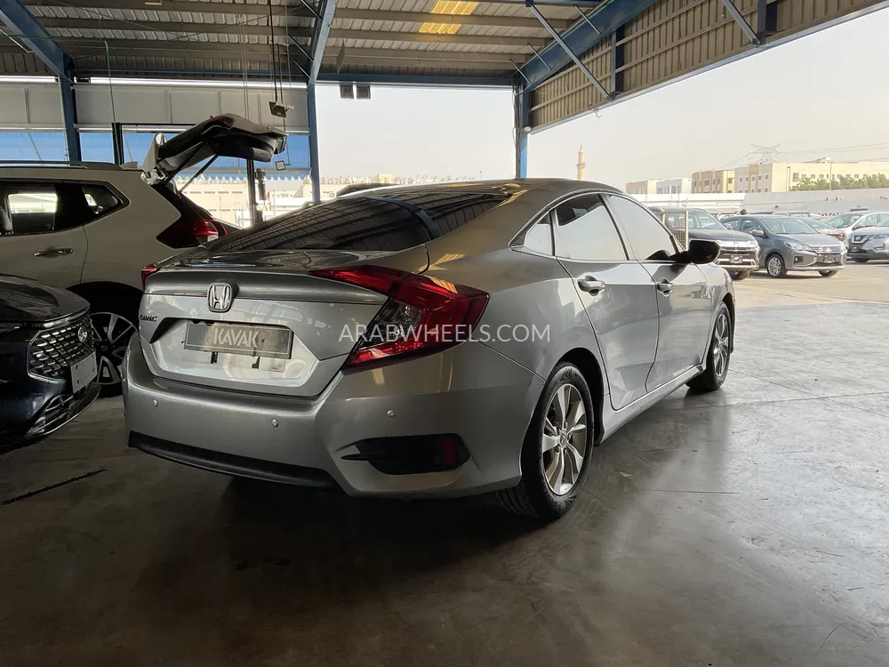 Honda Civic 2019 for Sale in Sharjah Image-4