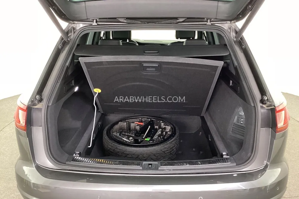 Volkswagen Touareg 2020 for Sale in Dubai Image-15