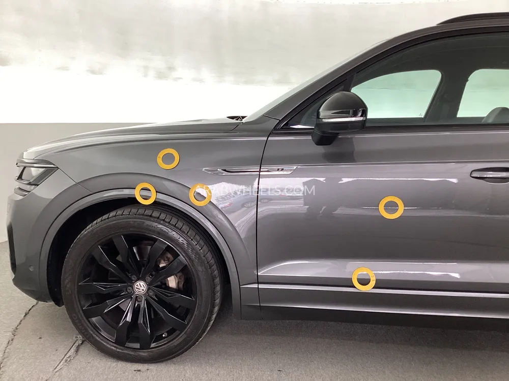 Volkswagen Touareg 2020 for Sale in Dubai Image-26