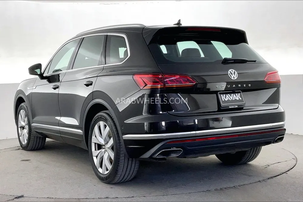 Volkswagen Touareg 2019 for Sale in Sharjah Image-4