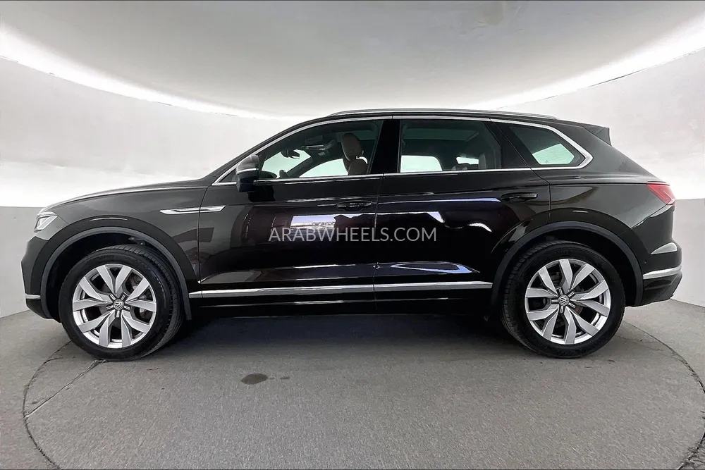 Volkswagen Touareg 2019 for Sale in Sharjah Image-7