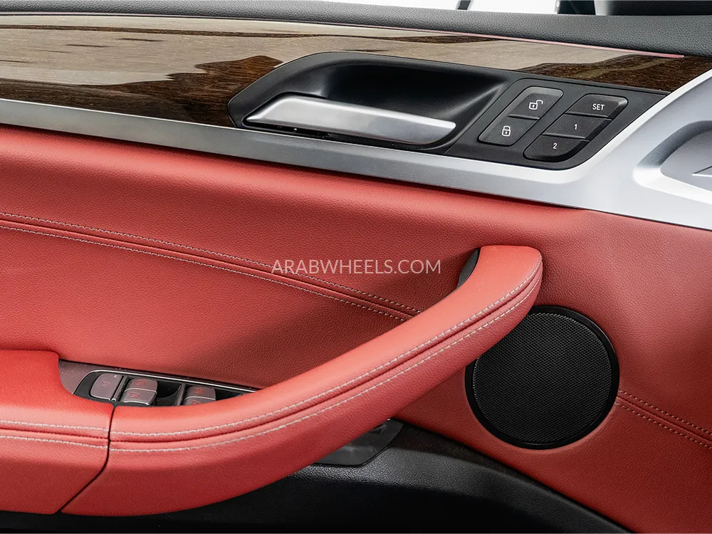 BMW X4 2024 for Sale in Dubai Image-11