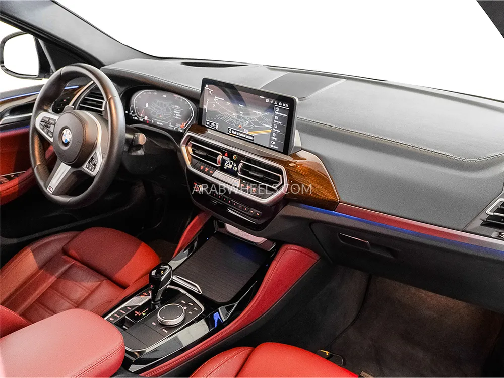 BMW X4 2024 for Sale in Dubai Image-12