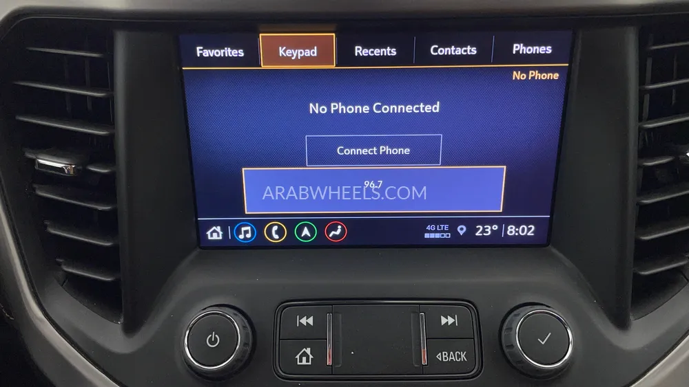 GMC Acadia 2023 for Sale in Dubai Image-36