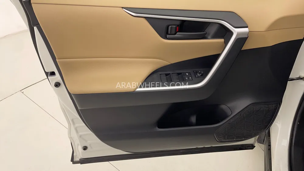 Toyota Rav4 2022 for Sale in Dubai Image-19