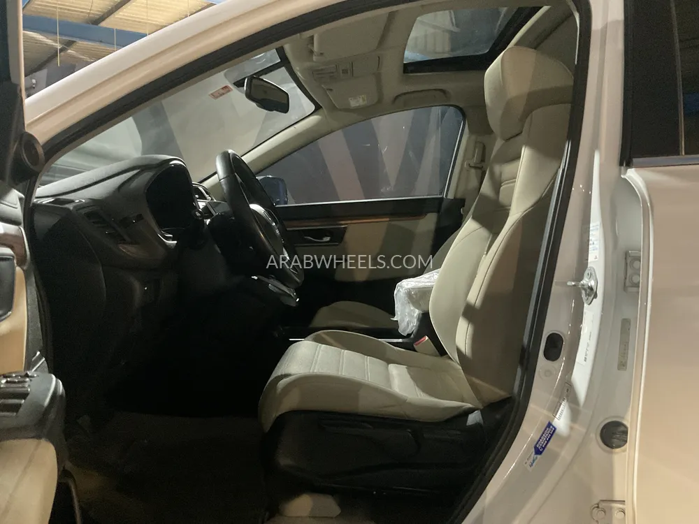 هوندا سي آر-في 2022 for Sale in الشارقة Image-8