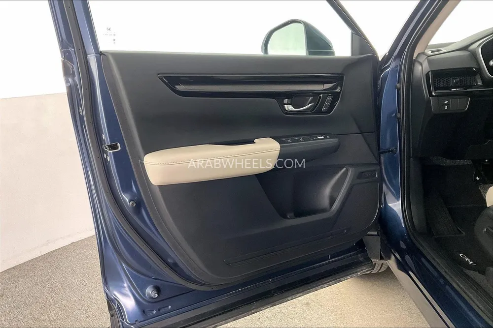 Honda CR-V 2024 for Sale in Sharjah Image-19