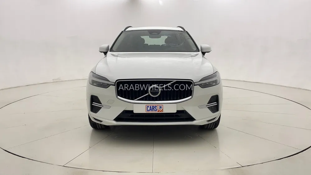 Volvo XC60 2023 for Sale in Dubai Image-8