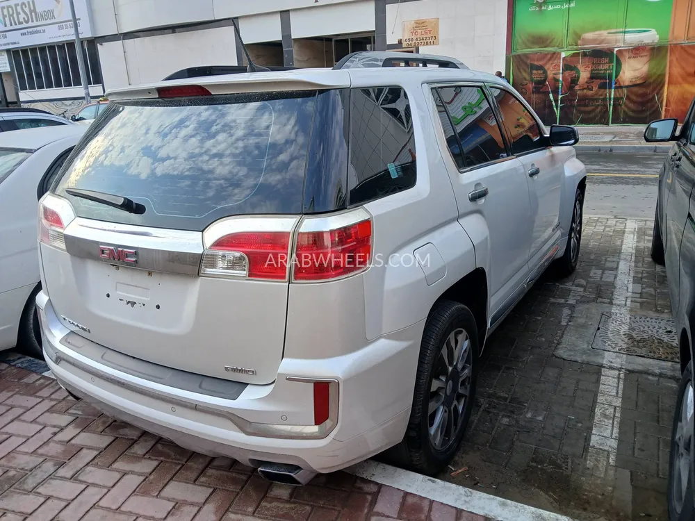 جي إم سي تيرين 2016 for Sale in دبي Image-10