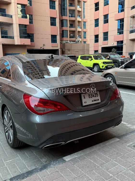 مرسيدس بنز CLA 2018 for Sale in عجمان Image-9