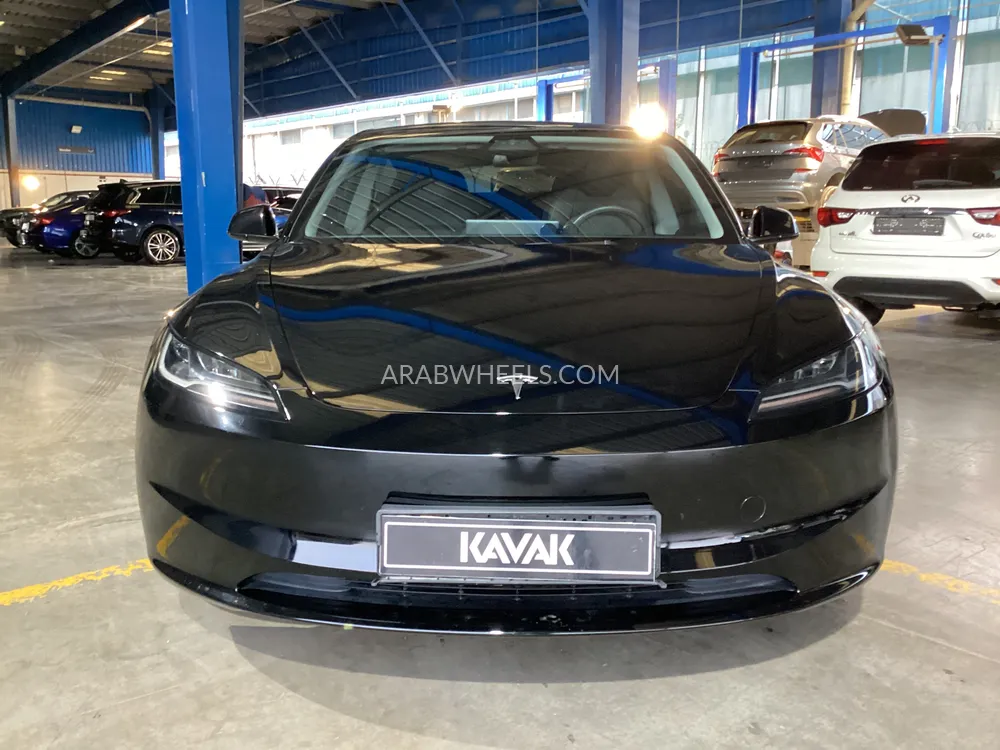Tesla Model 3 2024 for Sale in Sharjah Image-2