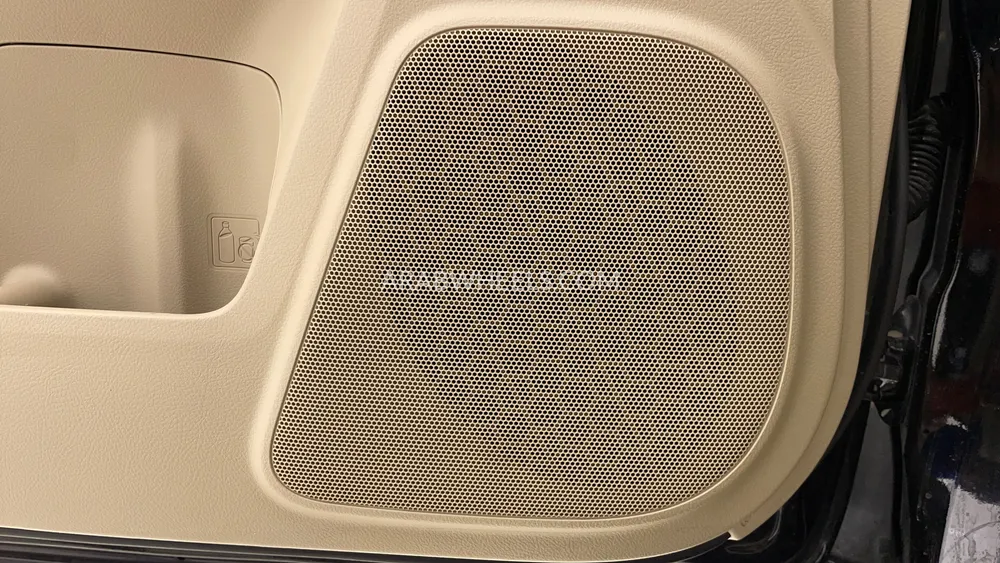 Toyota Land Cruiser Prado 2021 for Sale in Dubai Image-23