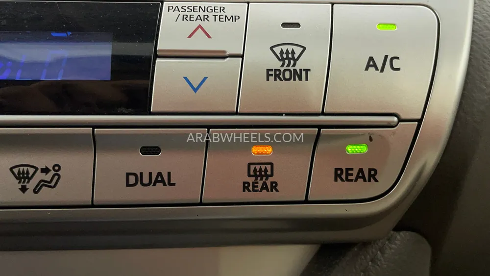 Toyota Land Cruiser Prado 2021 for Sale in Dubai Image-44