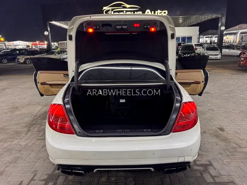 Mercedes Benz CL Class 2011 for Sale in Ajman Image-7