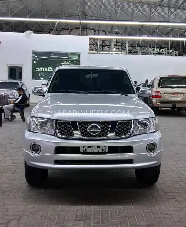 Nissan Patrol 2019 for Sale in Ajman Image-2