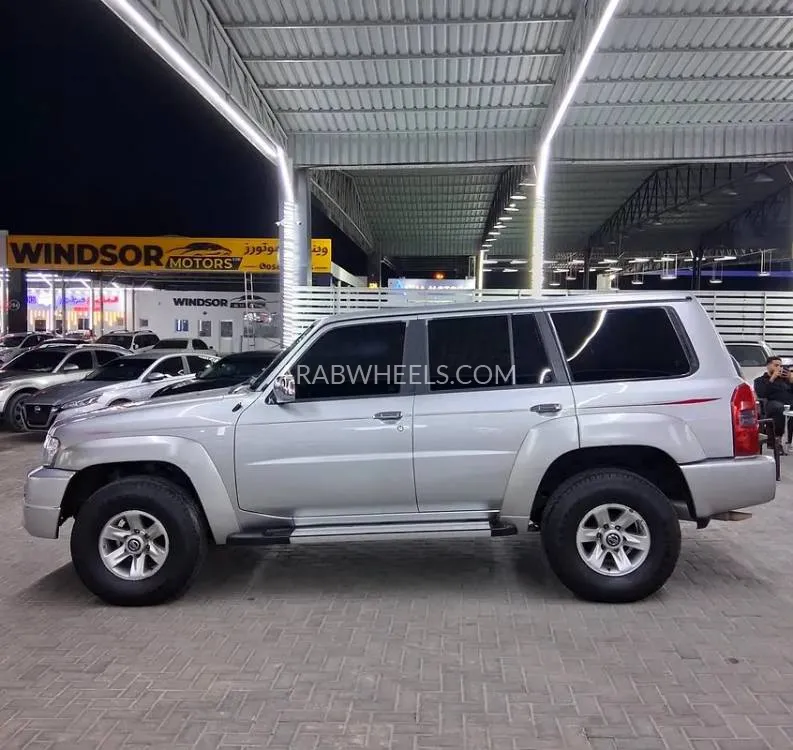 Nissan Patrol 2019 for Sale in Ajman Image-8