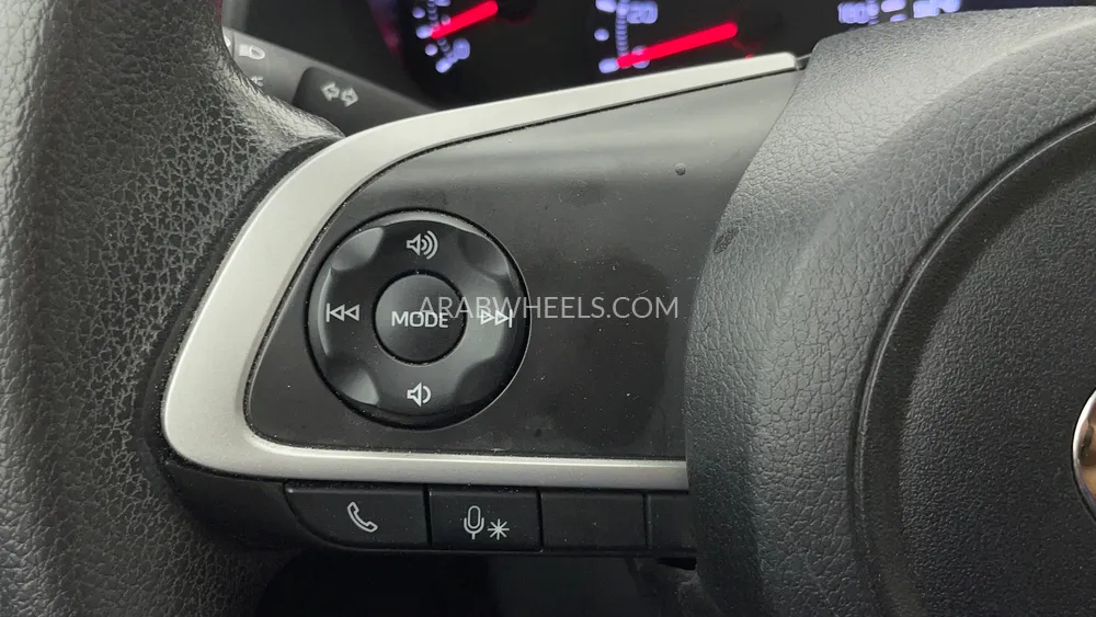 Toyota Yaris 2023 for Sale in Dubai Image-36