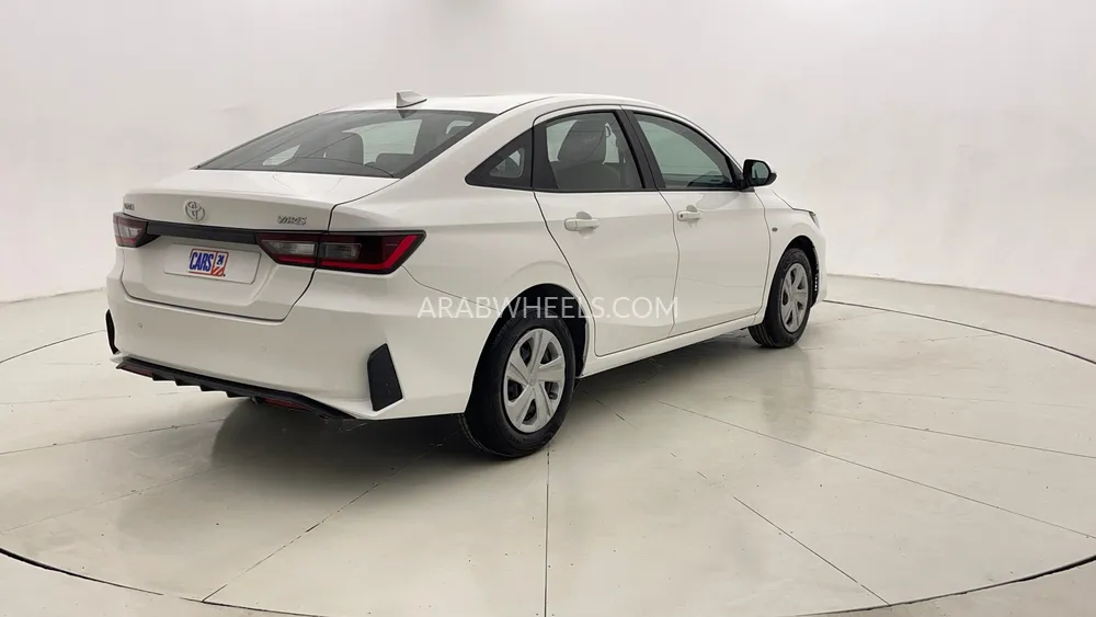 Toyota Yaris 2023 for Sale in Dubai Image-3