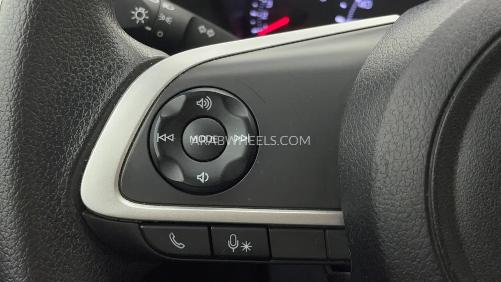 Toyota Yaris 2023 for Sale in Dubai Image-36