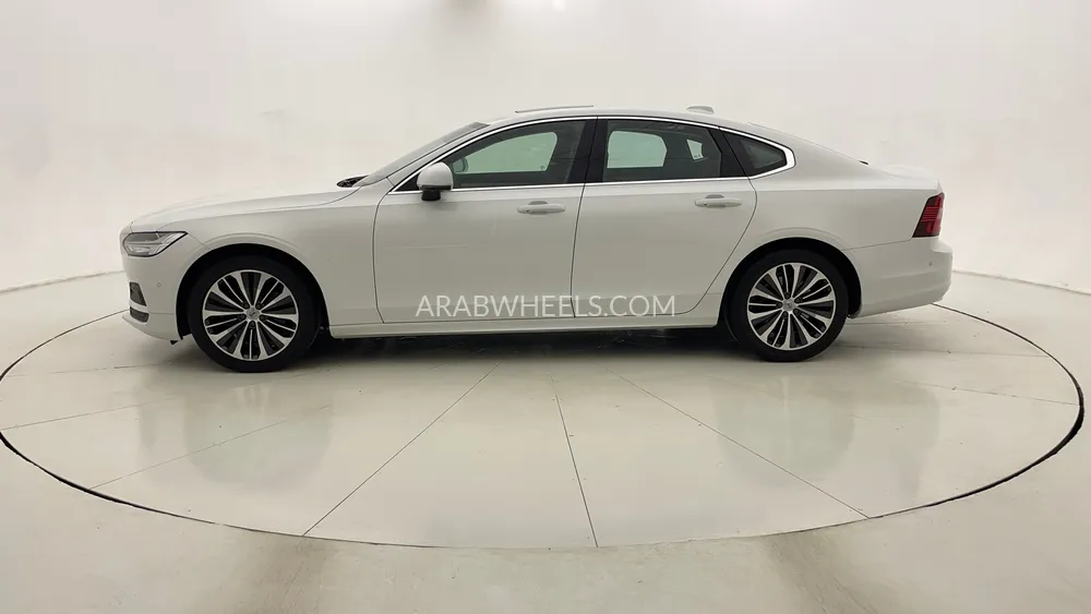 Volvo S90 2022 for Sale in Dubai Image-6